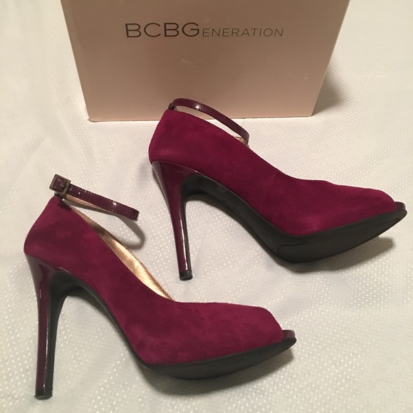 BCBG Women’s Shoes - Picture 2 of 7